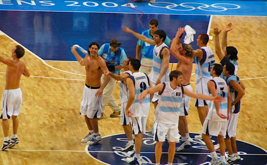 Argentina Basketball team defeats USA in Athens 2004