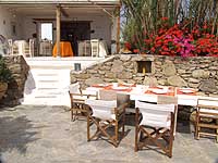 Breakfast at Ostraco Suites, Mykonos
