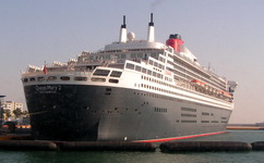 mega cruises in Greece
