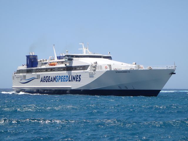 Speedrunner Ferry to Sifnos