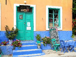 Mageriko Taverna in Katavia