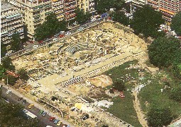 Thessaloniki: Roman market and theater