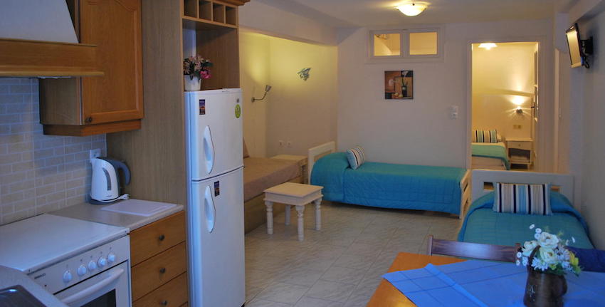 Minas Studios, Mykonos, Greece