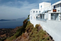 Halara Studios, Plaka, Milos