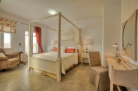 Miland Suites, Milos