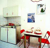 Lillys Apartments, Naoussa, Paros