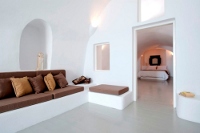 Senior Cave Suite of Vinsanto Villas, Imerovigli, Santorini