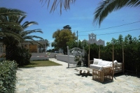 The garden area, Smaragdi Pension, Artemonas, Sifnos