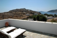 Upper floor veranda of a studio of Fasolou Hotel, Faros, Sifnos