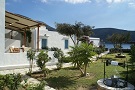 Agrilia Apartments on the beach of Vathi, Sifnos