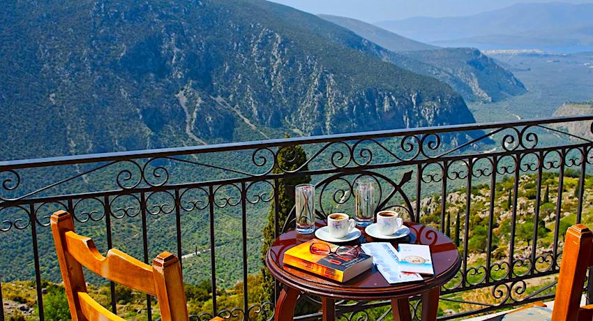 Hermes Hotel, Delphi