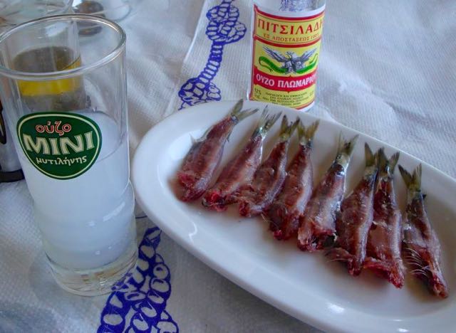 Sardeles pastes, medusa restaurant in Skala kaloni