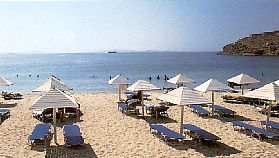 PortoNaxos-Beach.jpg (14360 bytes)