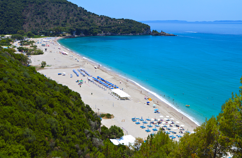 Karavostasi beach