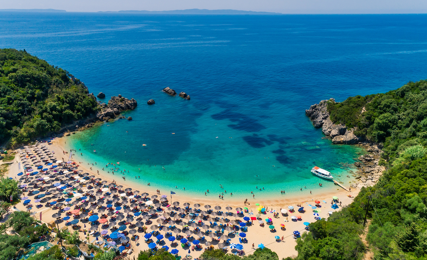 Sarakiniko Beach