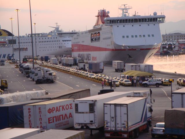 Crete ferries