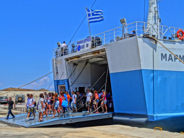 Ferry arrival, Kea, Greece