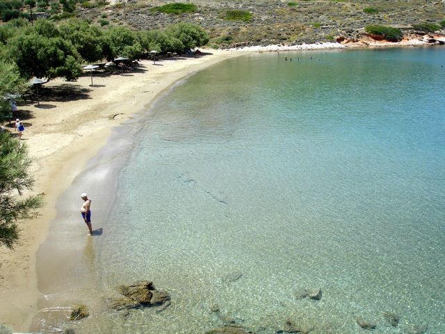 Lotos Beach in Kini, Syros