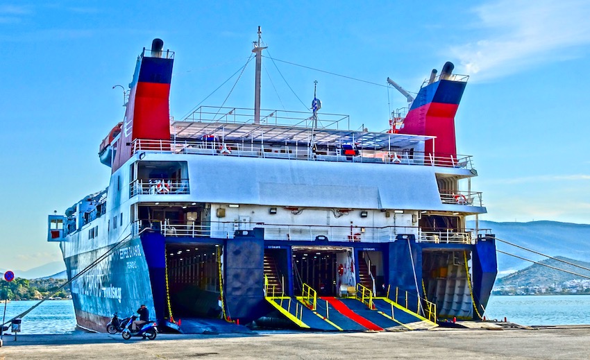 Ferry to Skiathos