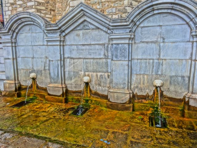 lion fountain of Kosmas