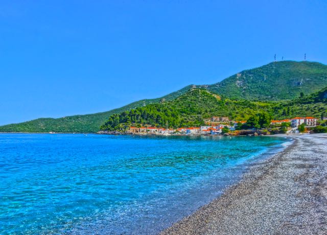 Kyparissi beach