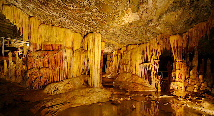 Kapsia Cave