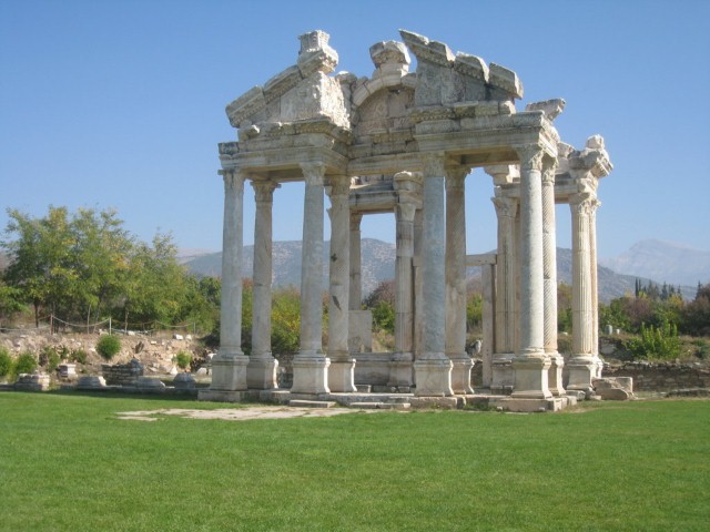 Tetrapylon, Afrodisias, Turkey