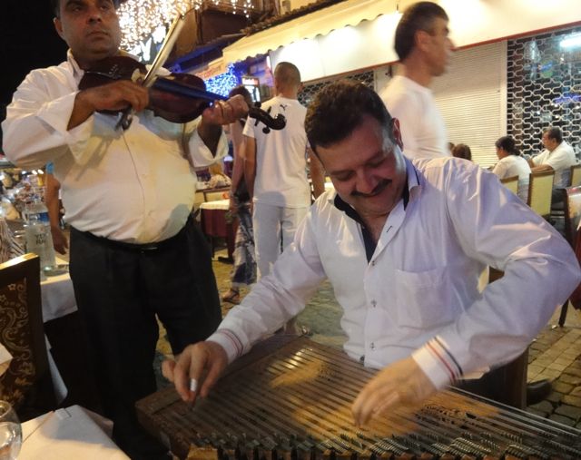 Musicians in Kumkapi, Istanbul