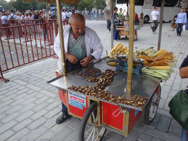 streetfood-01chestnuts3.jpg