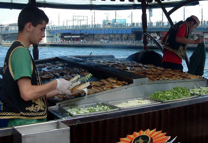 Fishstands-Eminonub.jpg