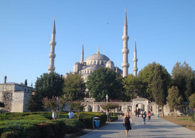 004-bluemosque.jpg