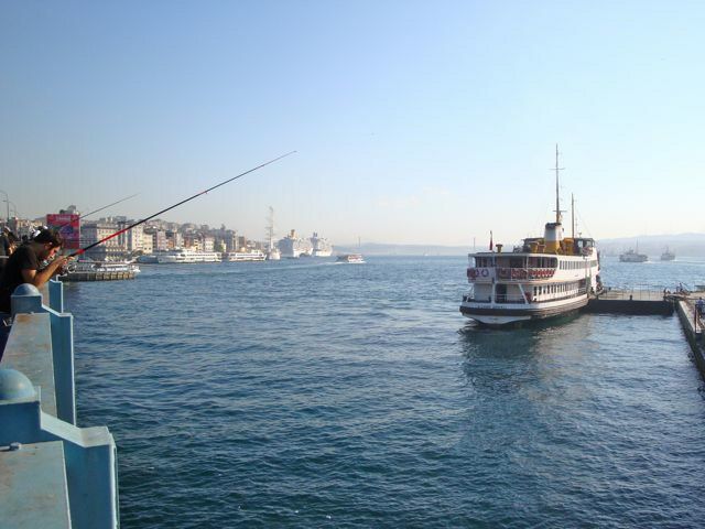 034-galatabridge-fishing-ferry.jpg
