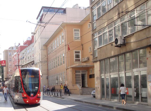 056-tram.jpg