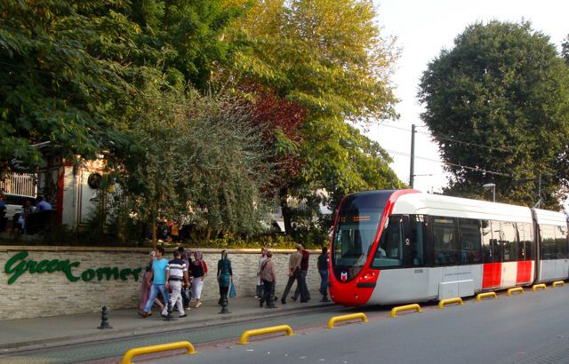 057-tram.jpg