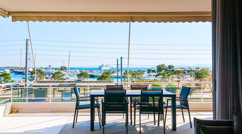 Glyfada Seaview Apartment