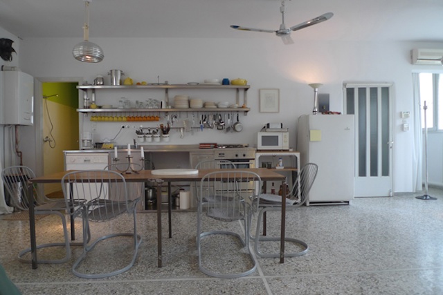 Athens apartment with kitchen for rent