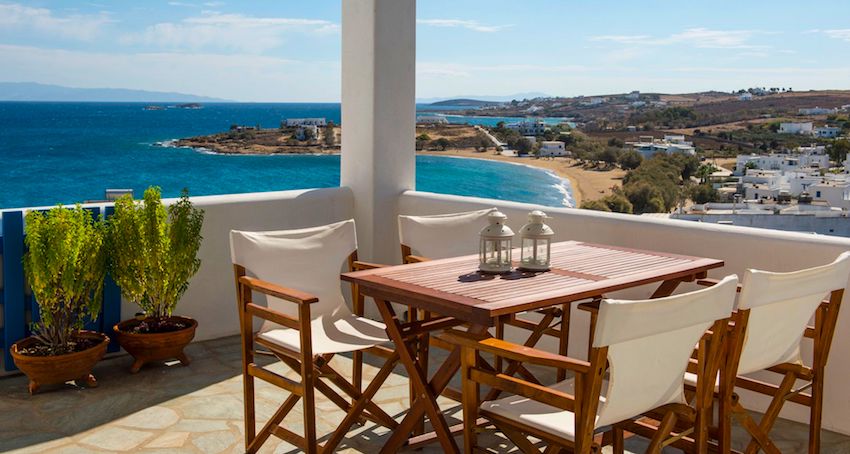 Cleopatra Homes, Paros