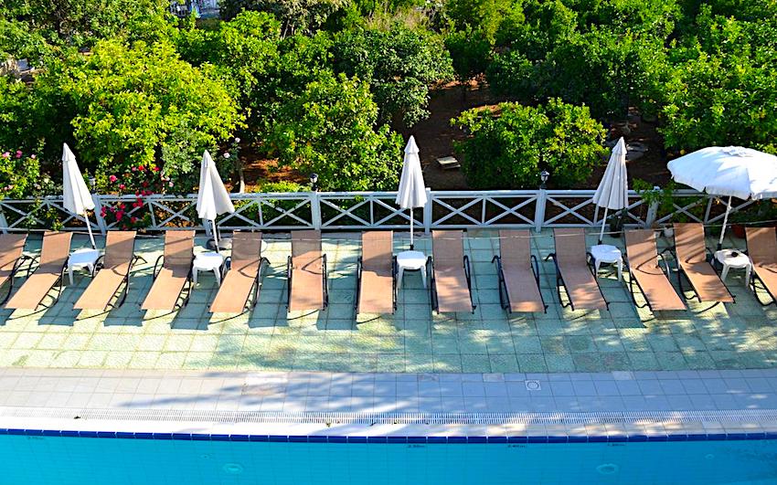 Saga Hotel, Poros