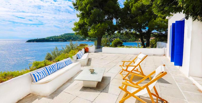 Sea view villa in Skiathos